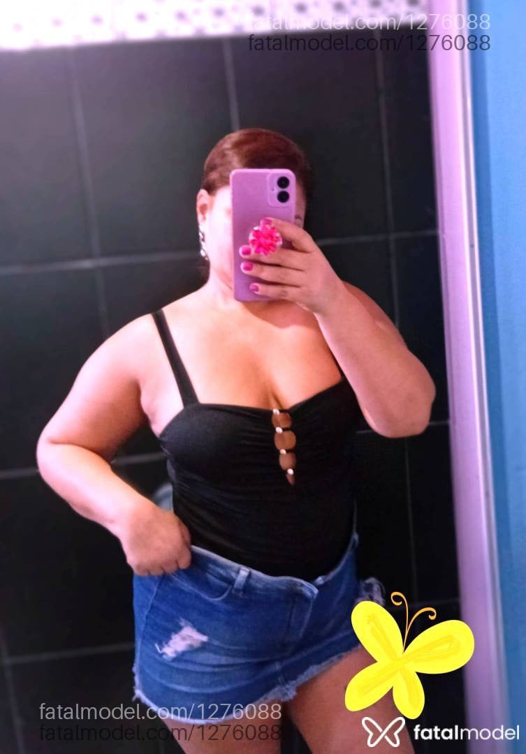 Acompanhante mulher com cabelo castanho de olhos castanhos - Ana Carla