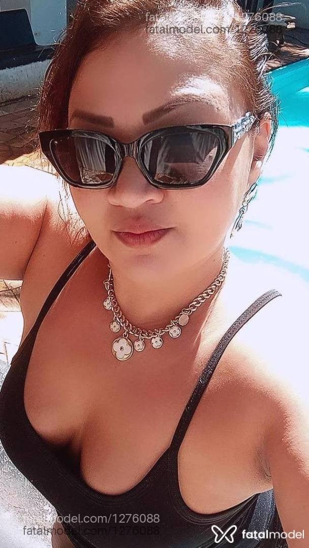 Acompanhante mulher com cabelo castanho de olhos castanhos - Ana Carla