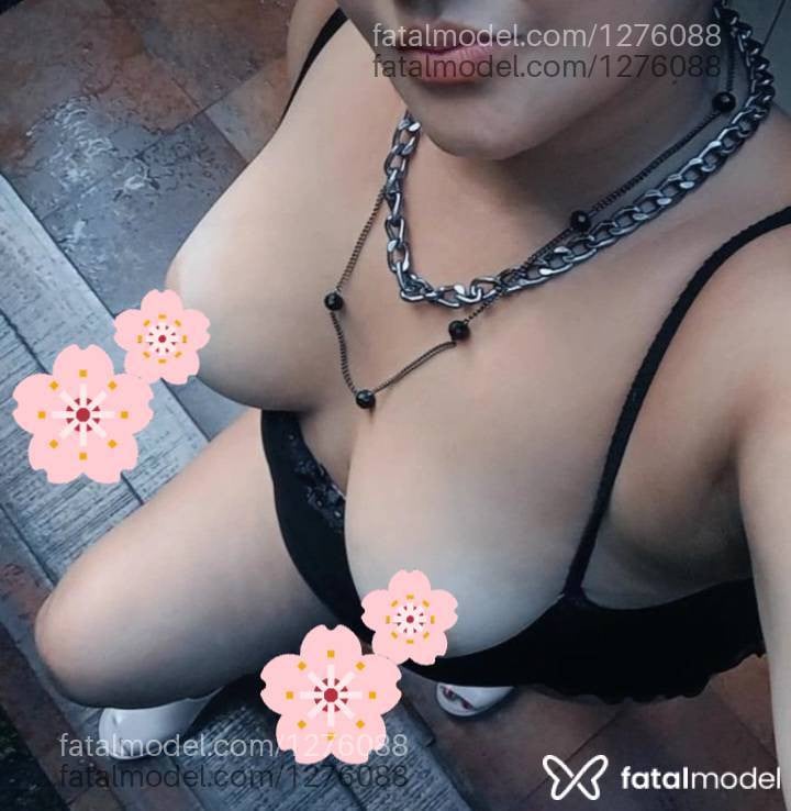 Acompanhante mulher com cabelo castanho de olhos castanhos - Ana Carla