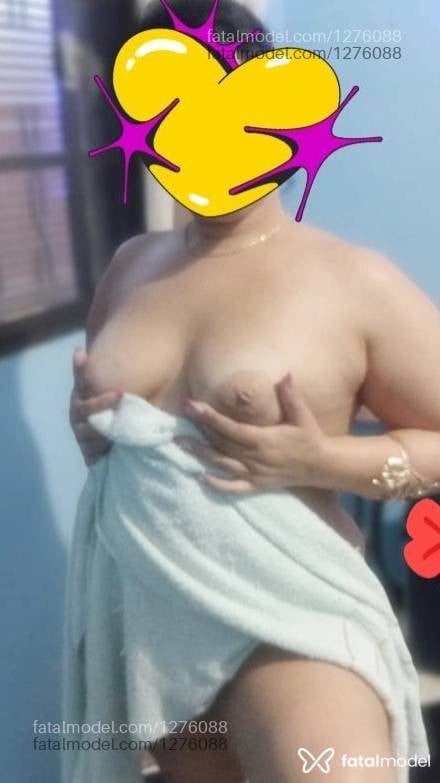 Acompanhante mulher com cabelo castanho de olhos castanhos - Ana Carla