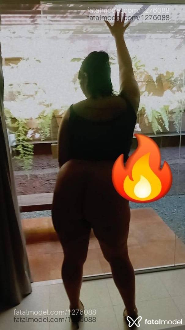 Acompanhante mulher com cabelo castanho de olhos castanhos - Ana Carla Acompanhante mulher com cabelo castanho de olhos castanhos - Ana Carla