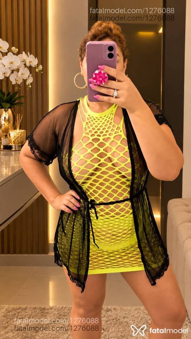 Acompanhante mulher com cabelo castanho de olhos castanhos - Ana Carla