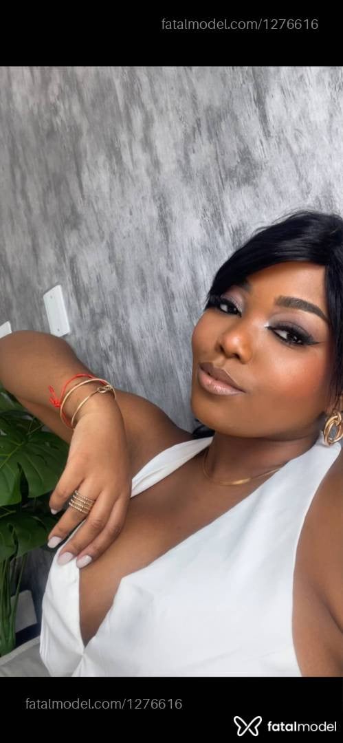 Acompanhante mulher morena (o) de olhos castanhos em Criciúma - Melissa