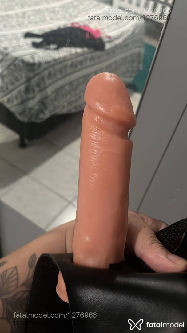 Acompanhante mulher com cabelo castanho de olhos castanhos - Melinda maya