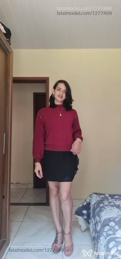Acompanhante mulher trans morena (o) de olhos pretos - Estefany