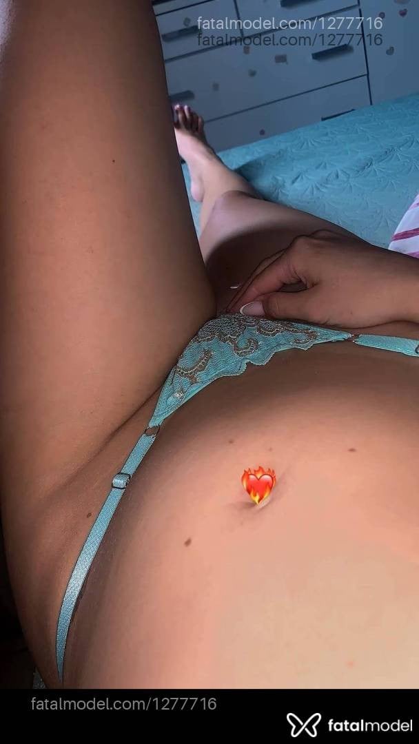 Acompanhante mulher com cabelo castanho de olhos castanhos - Rebeca Fonseca