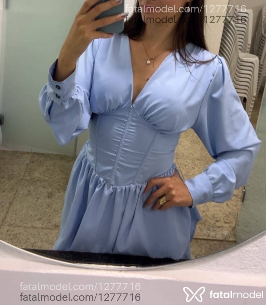 Acompanhante mulher com cabelo castanho de olhos castanhos - Rebeca Fonseca