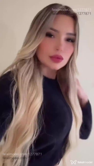 Acompanhante mulher loira (o) de olhos castanhos em Muriaé Acompanhante mulher loira (o) de olhos castanhos em Muriaé - BRUNA