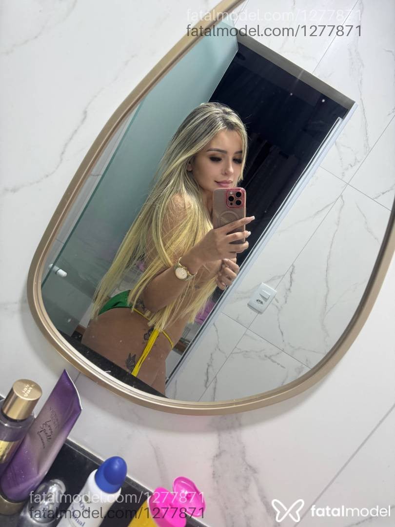 Acompanhante mulher loira (o) de olhos castanhos em Niterói - BRUNA