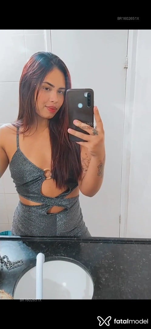 Acompanhante mulher morena (o) de olhos castanhos - Annynha