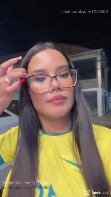 Acompanhante mulher com cabelo castanho de olhos pretos em Cáceres Acompanhante mulher com cabelo castanho de olhos pretos em Cáceres - Mariana Vargas