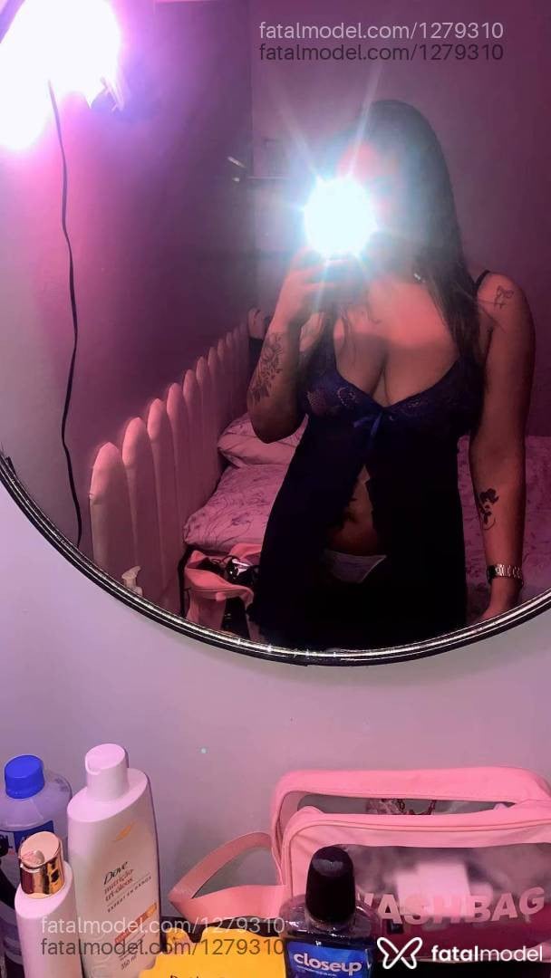 Acompanhante mulher morena (o) de olhos castanhos - Dany Cristina