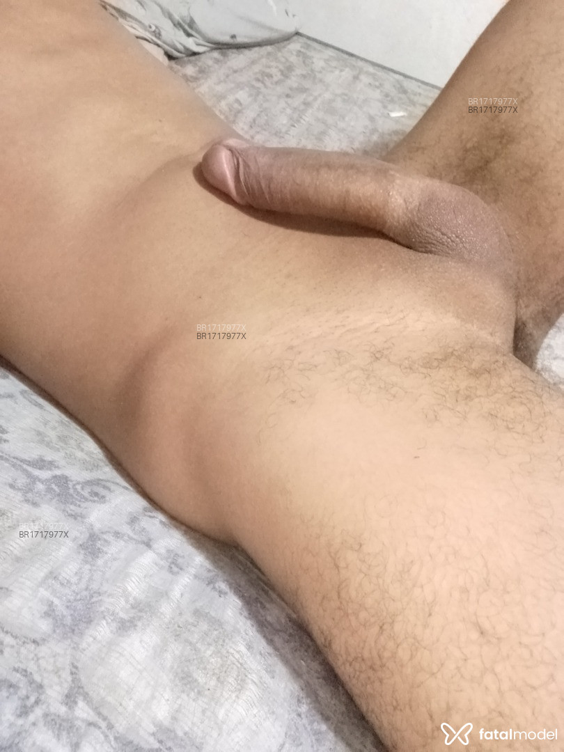 Acompanhante homem morena (o) de olhos pretos em Itajaí - Pretinho