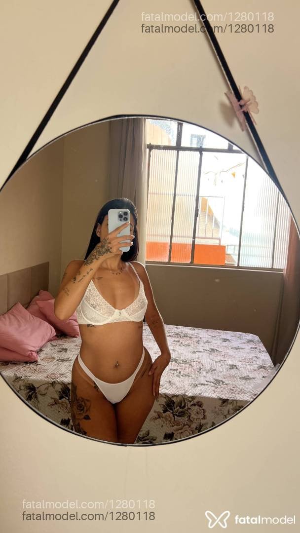 Acompanhante mulher morena (o) de olhos pretos - Elisa