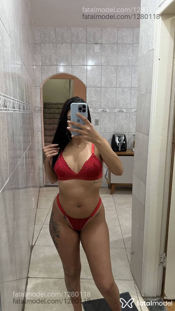 Acompanhante mulher morena (o) de olhos pretos - Elisa