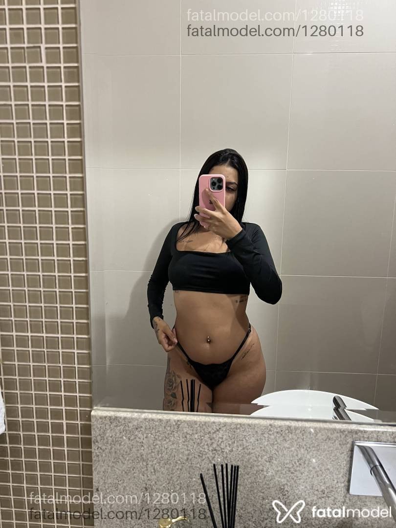 Acompanhante mulher morena (o) de olhos pretos em João Monlevade - Bruna