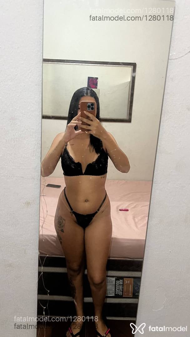 Acompanhante mulher morena (o) de olhos pretos em João Monlevade - Bruna