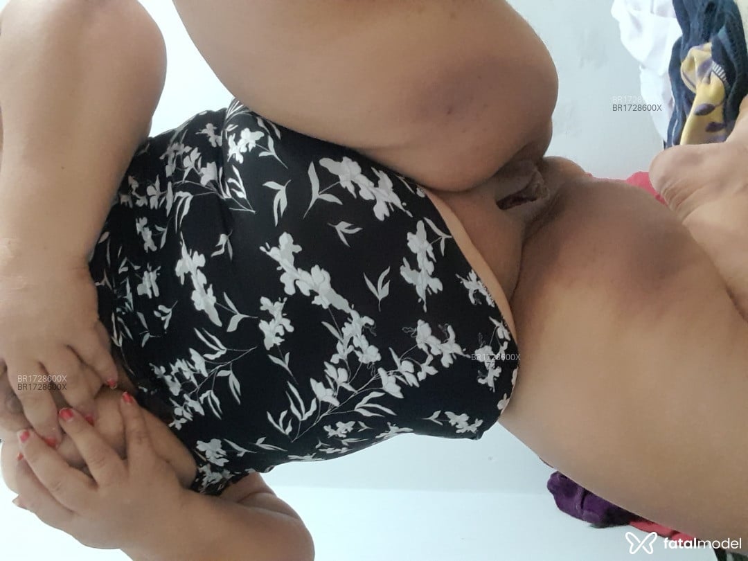Acompanhante mulher com cabelo castanho de olhos castanhos em Virtual Acompanhante mulher com cabelo castanho de olhos castanhos em Virtual - Lu silva