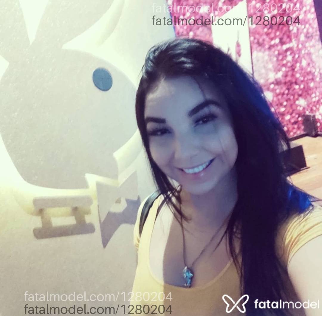 Acompanhante mulher morena (o) de olhos castanhos - Yasmin