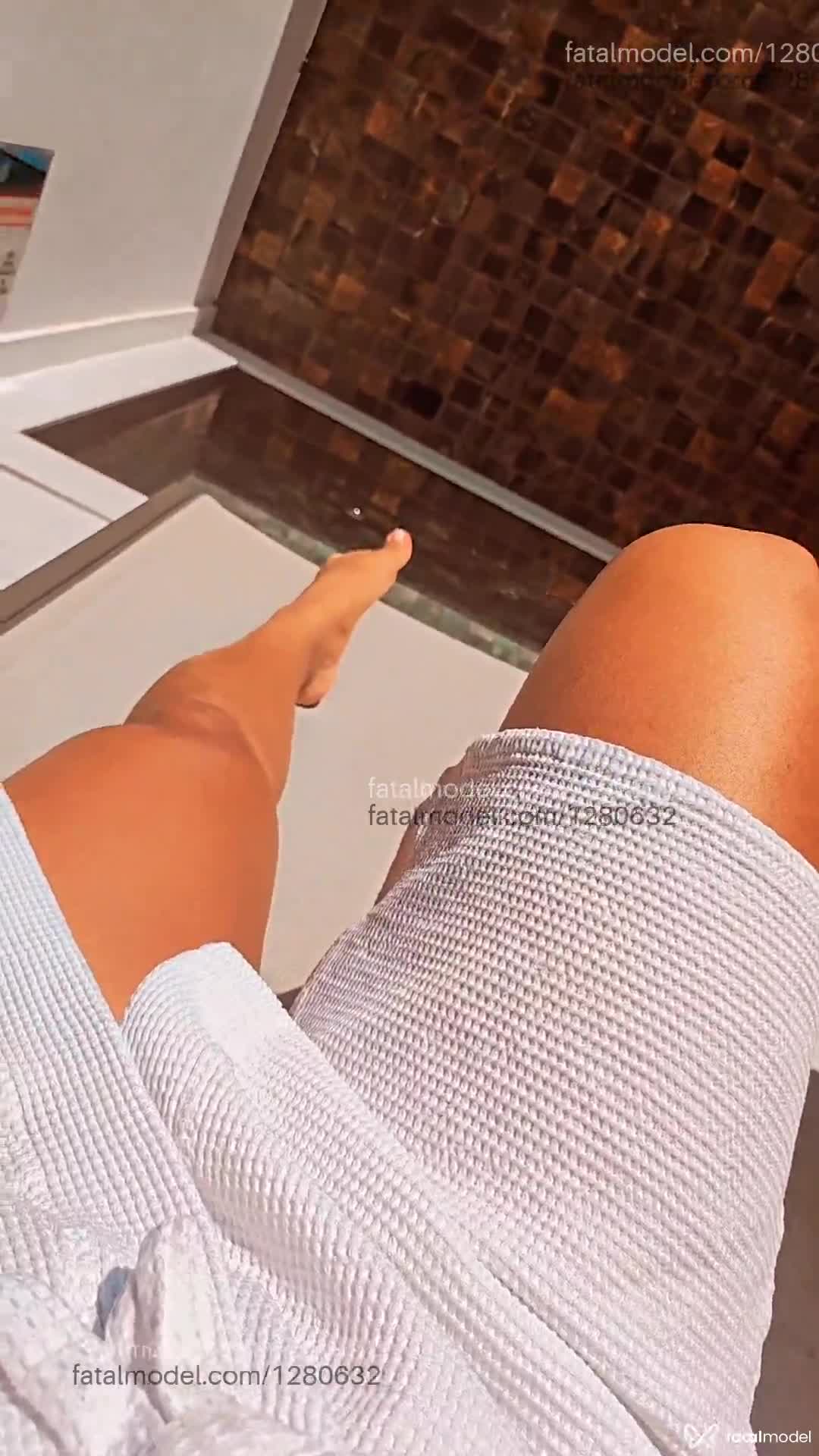 Acompanhante mulher com cabelo castanho de olhos castanhos em São Paulo Acompanhante mulher com cabelo castanho de olhos castanhos em São Paulo - Fernanda Brito