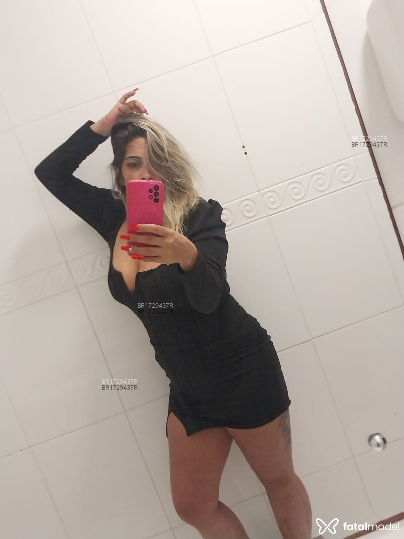 Acompanhante mulher loira (o) de olhos castanhos em São José - Driquinha