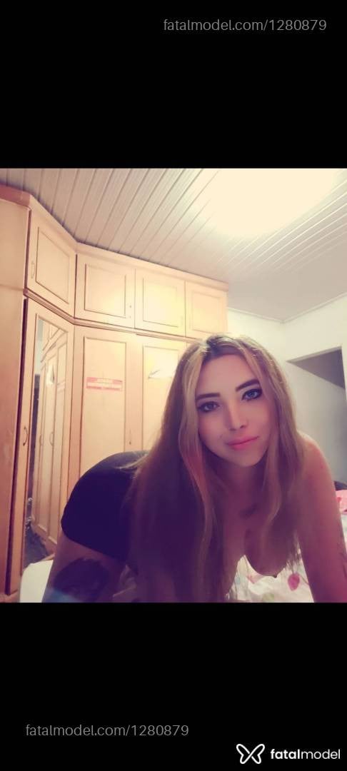 Acompanhante mulher trans loira (o) de olhos mel - Rubysafadinha