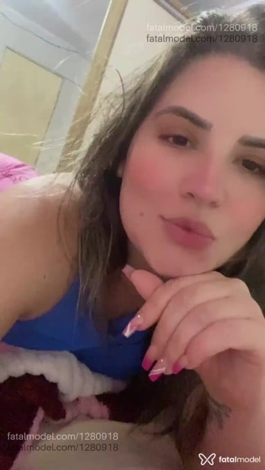 Acompanhante mulher loira (o) de olhos castanhos em Barra Velha - Mia Bittencourt