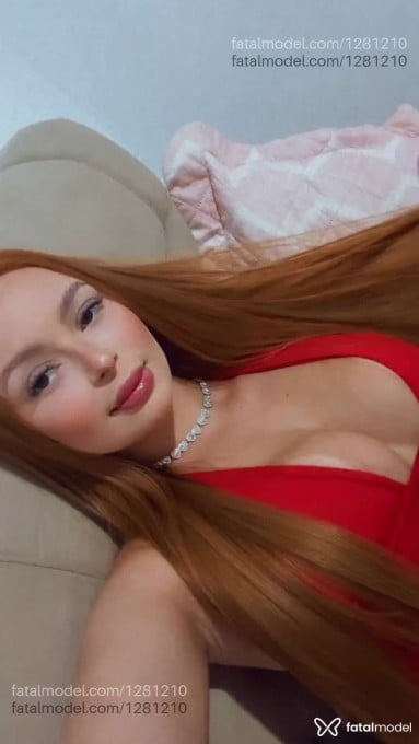 Acompanhante mulher ruiva (o) de olhos verdes em Rio Verde - Anna