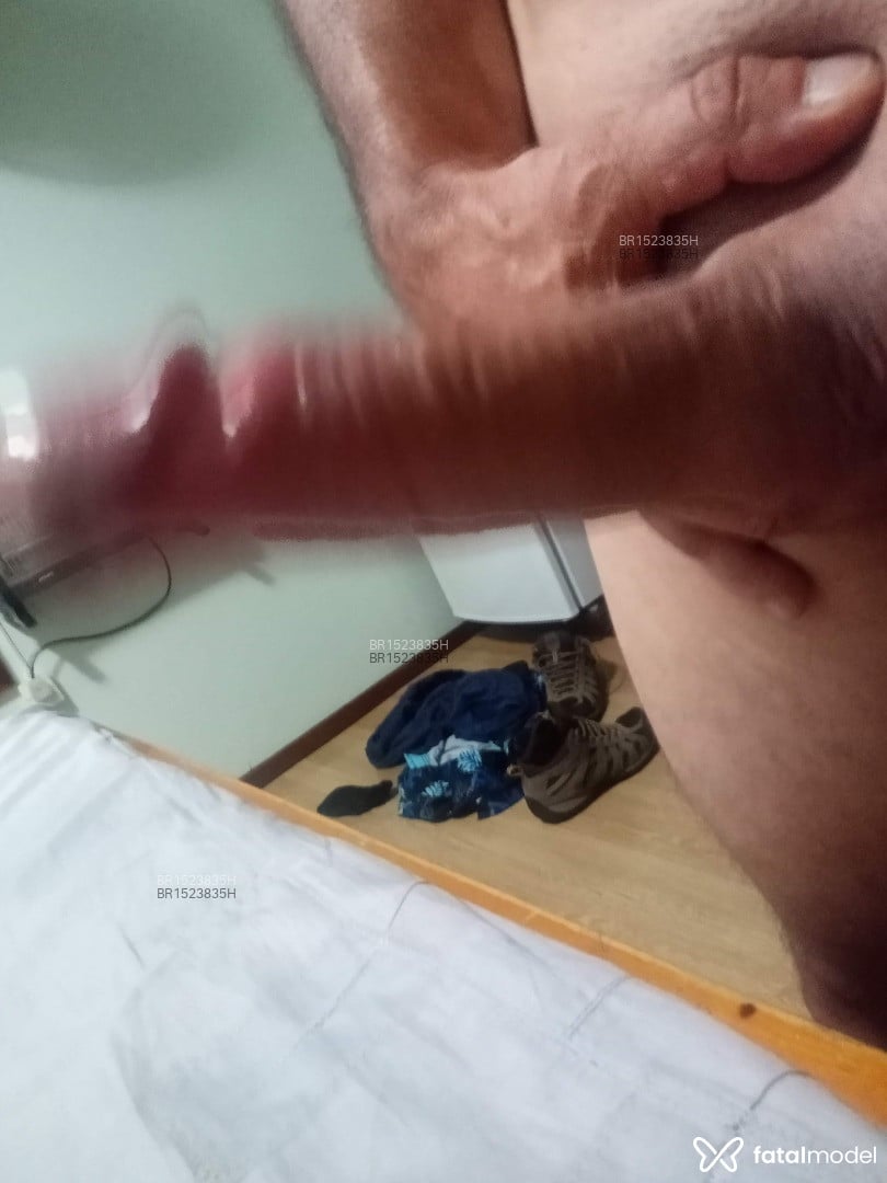 Acompanhante homem sem cabelo de olhos verdes em Cascavel - Careca