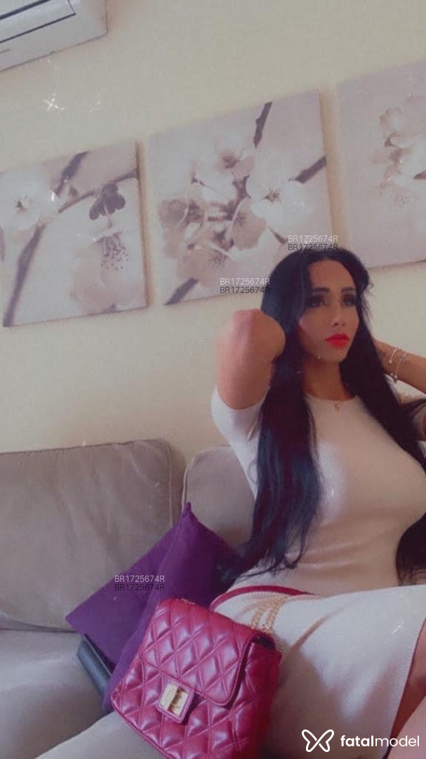 Acompanhante mulher trans morena (o) de olhos pretos em Virtual - Dafhne Brunette