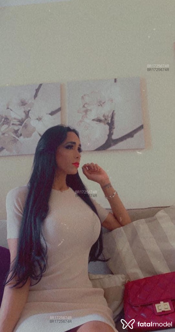 Acompanhante mulher trans morena (o) de olhos pretos em Virtual - Dafhne Brunette