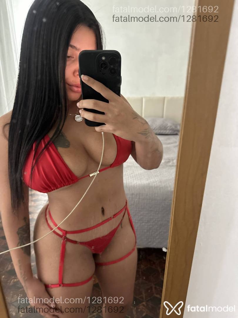 Acompanhante mulher morena (o) de olhos mel - Dani