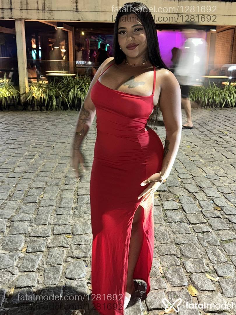 Acompanhante mulher morena (o) de olhos mel - Dani