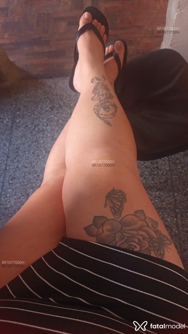 Acompanhante mulher morena (o) de olhos verdes em Porto Alegre - Jujuleoa