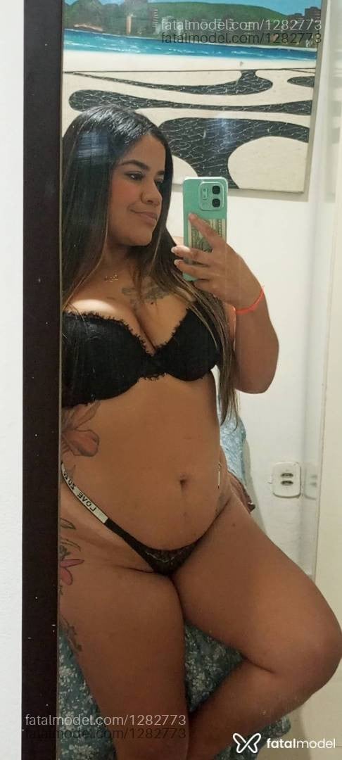 Acompanhante mulher com cabelo castanho de olhos castanhos em Rio de Janeiro - Scarlet