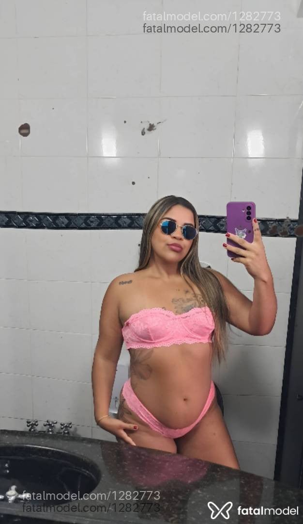 Acompanhante mulher com cabelo castanho de olhos castanhos em Rio de Janeiro - Scarlet