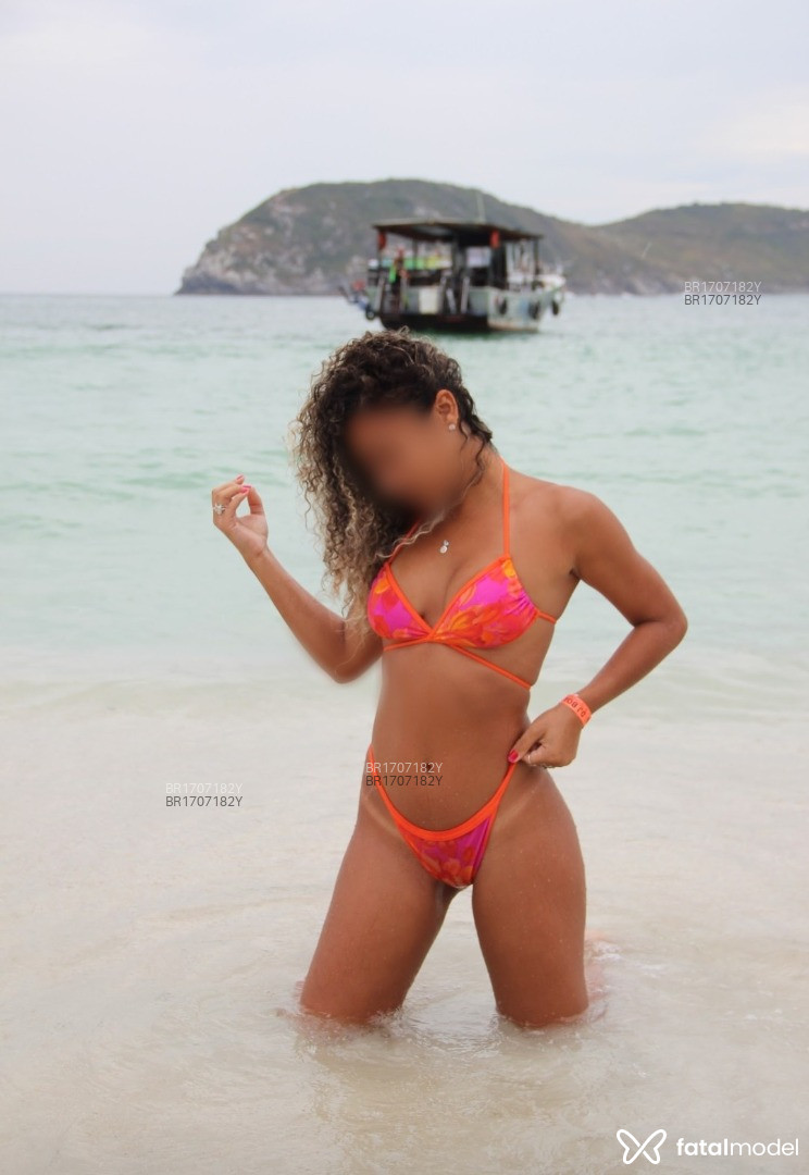 Acompanhante mulher com cabelo castanho de olhos castanhos em Goiânia - Luisa