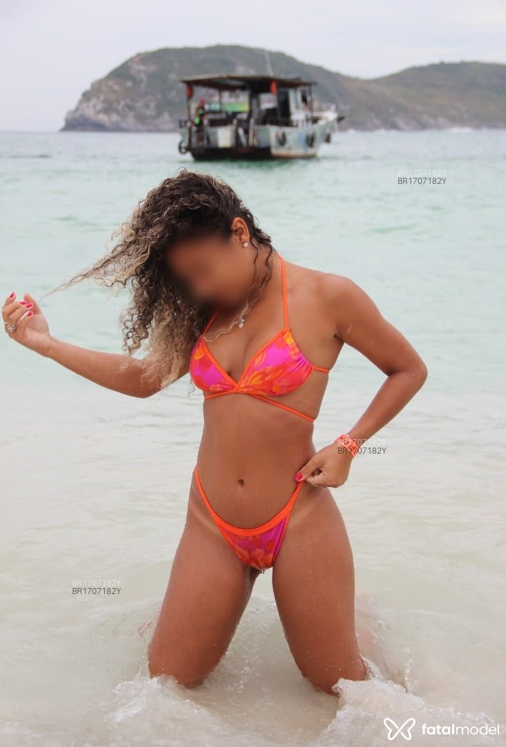 Acompanhante mulher com cabelo castanho de olhos castanhos em Goiânia - Luisa