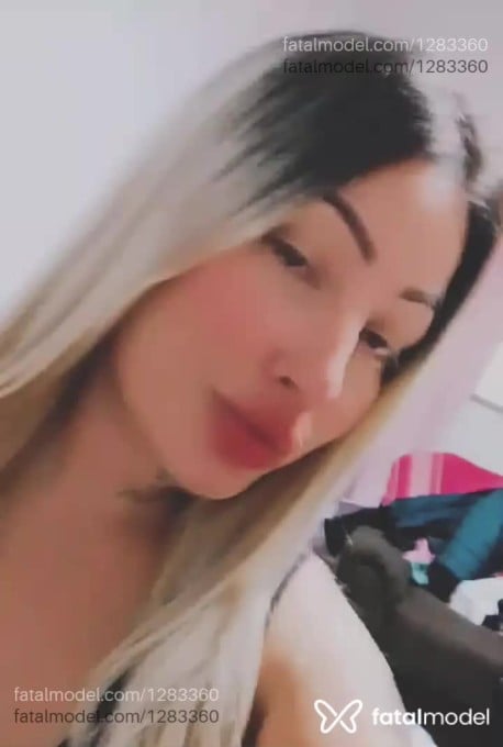 Acompanhante mulher loira (o) de olhos castanhos em Mogi Guaçu - Lorena Nakamura