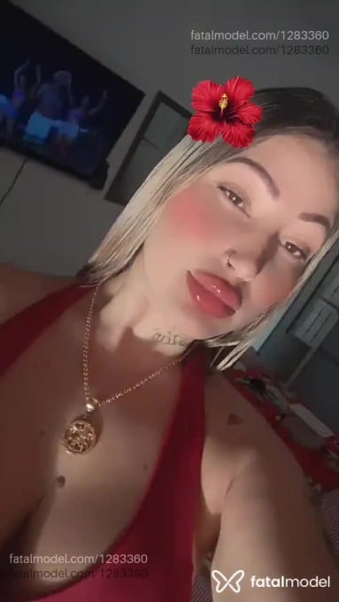 Acompanhante mulher loira (o) de olhos castanhos em Mogi Guaçu - Lorena Nakamura