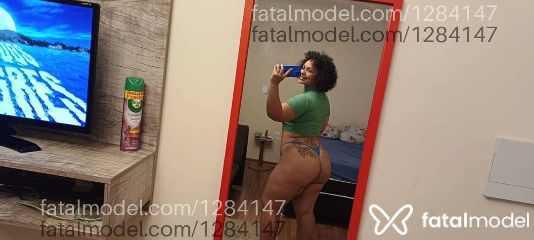 Acompanhante mulher com cabelo castanho de olhos castanhos - Marina Martínez