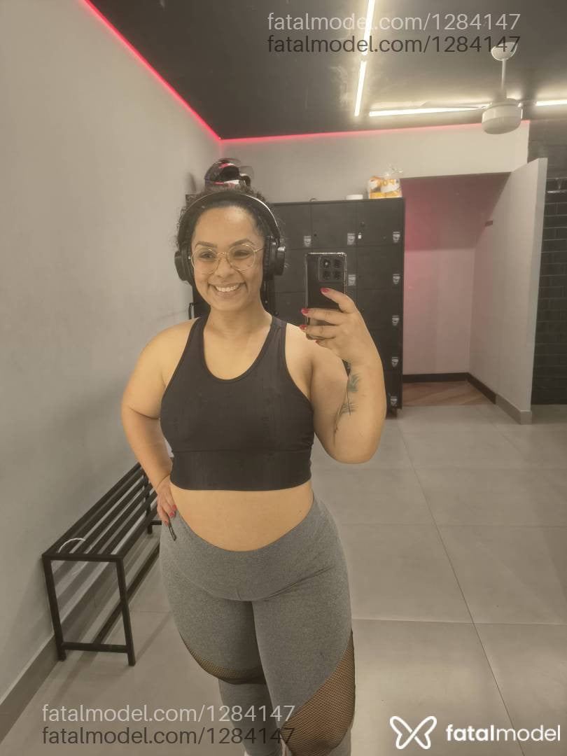 Acompanhante mulher com cabelo castanho de olhos castanhos - Marina Martínez
