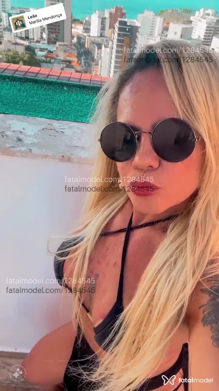 Acompanhante mulher loira (o) de olhos castanhos em Salvador - Paulina Ferraz