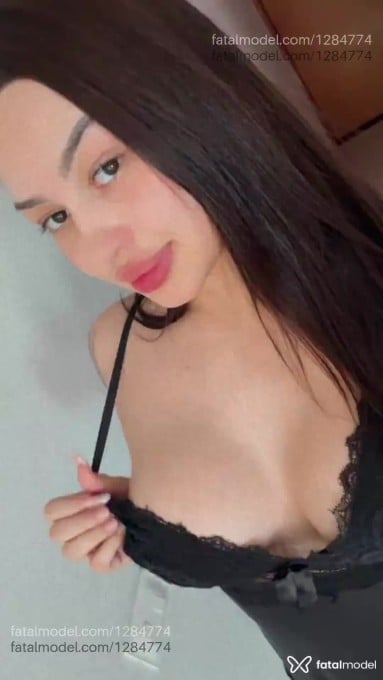 Acompanhante mulher morena (o) de olhos castanhos em Caçador - Victoria Muniz