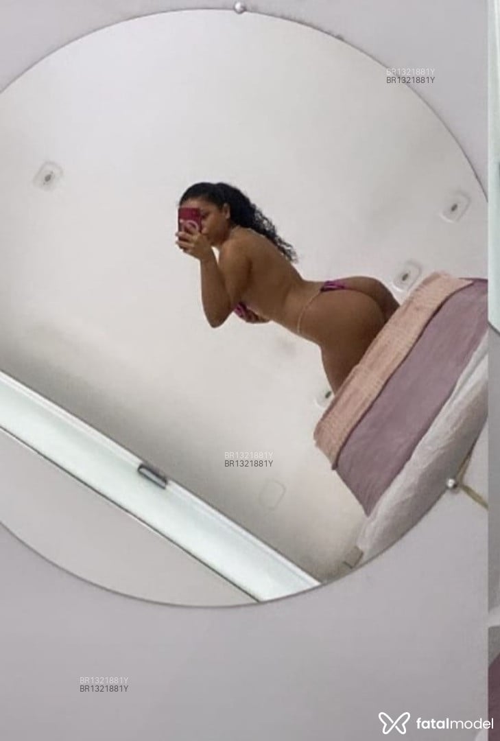 Acompanhante mulher morena (o) de olhos castanhos em Bauru Acompanhante mulher morena (o) de olhos castanhos em Bauru - Emily