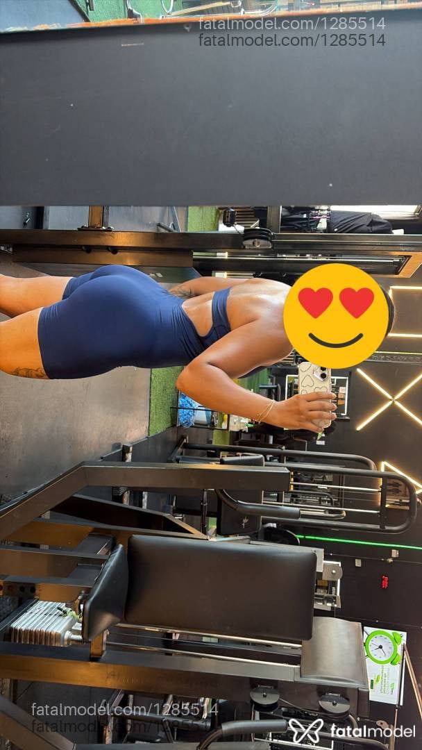 Acompanhante mulher morena (o) de olhos castanhos - Amanda golf