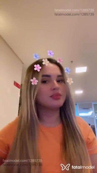 Acompanhante mulher loira (o) de olhos castanhos - Aylla Antonelli Acompanhante mulher loira (o) de olhos castanhos - Aylla Antonelli