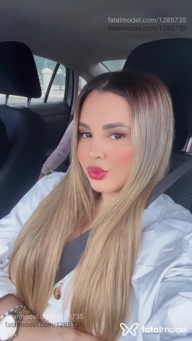 Acompanhante mulher loira (o) de olhos castanhos - Aylla Antonelli Acompanhante mulher loira (o) de olhos castanhos - Aylla Antonelli