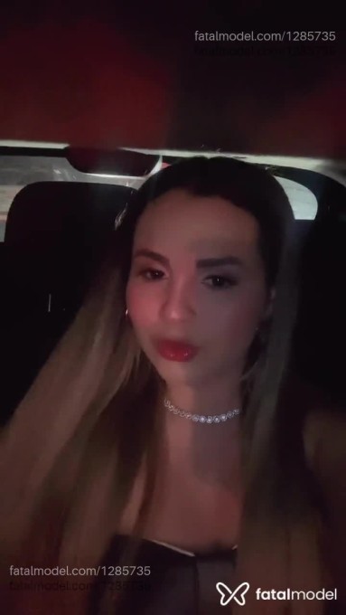 Acompanhante mulher loira (o) de olhos castanhos - Aylla Antonelli Acompanhante mulher loira (o) de olhos castanhos - Aylla Antonelli