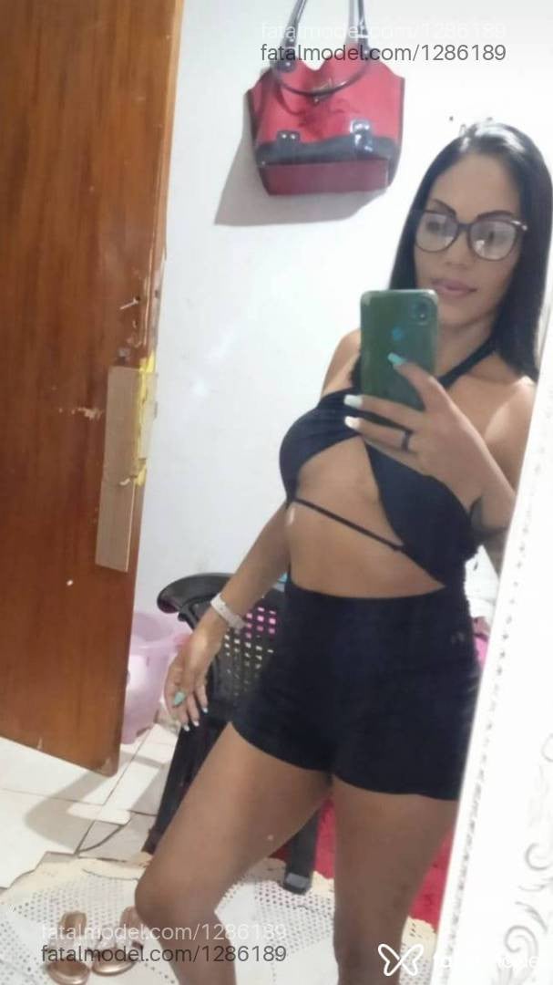 Acompanhante mulher morena (o) de olhos mel em Araçatuba - Viviane Muller